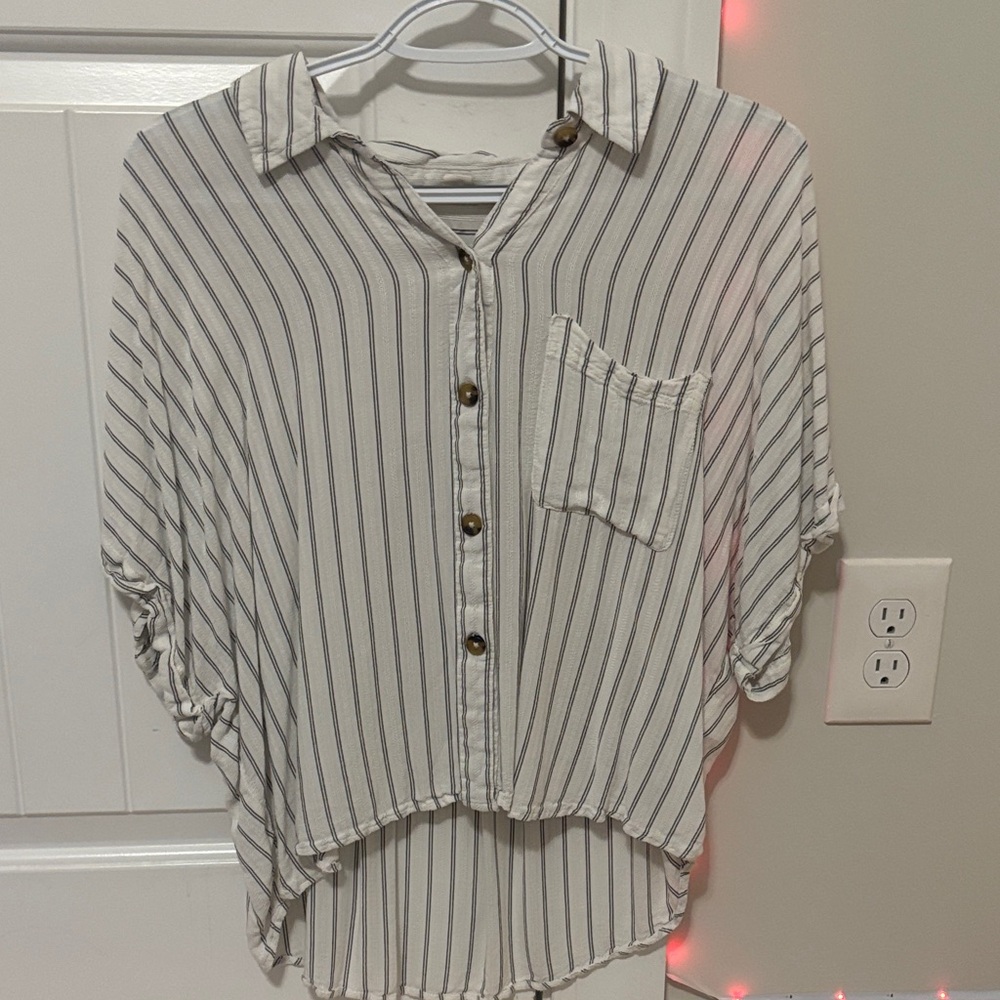 Aeropostale White and Black Striped Shirt